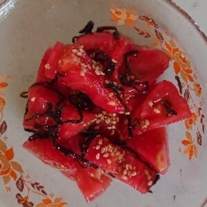 トマトの塩昆布胡麻油和え